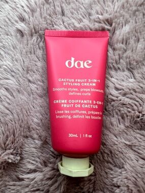 DAE Cactus Fruit 3-in-1 Styling Cream - Pink Tube